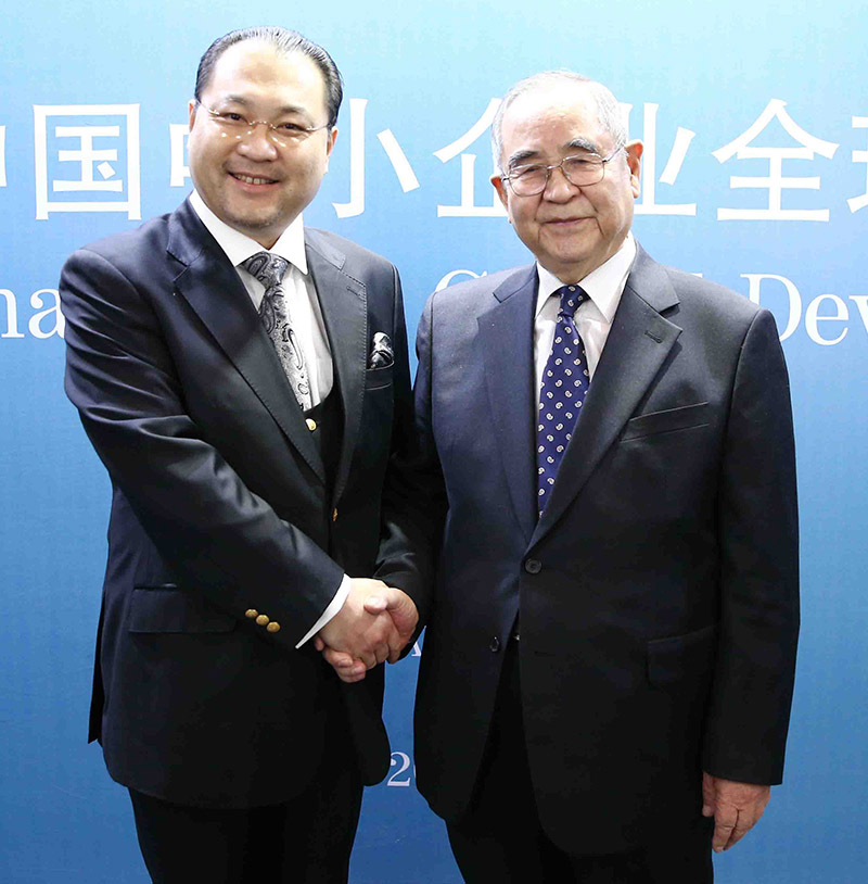 韓國(guó)前國(guó)務(wù)總理李壽成閣下