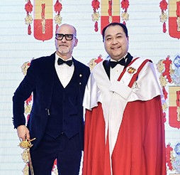 意大利博斯科親王殿下 授勛太和木作君士坦丁皇家薩克騎士勛章