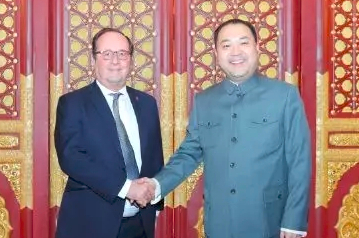 法國(guó)前總統(tǒng)奧朗德參觀太和木作：我被中國(guó)皇家文化之美所震撼
